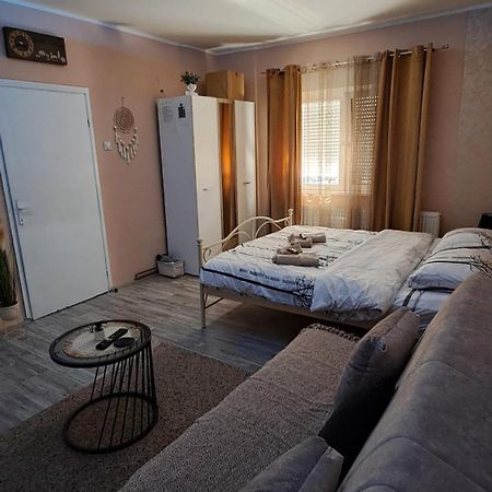 Apartman Iva Зайечар Екстериор снимка